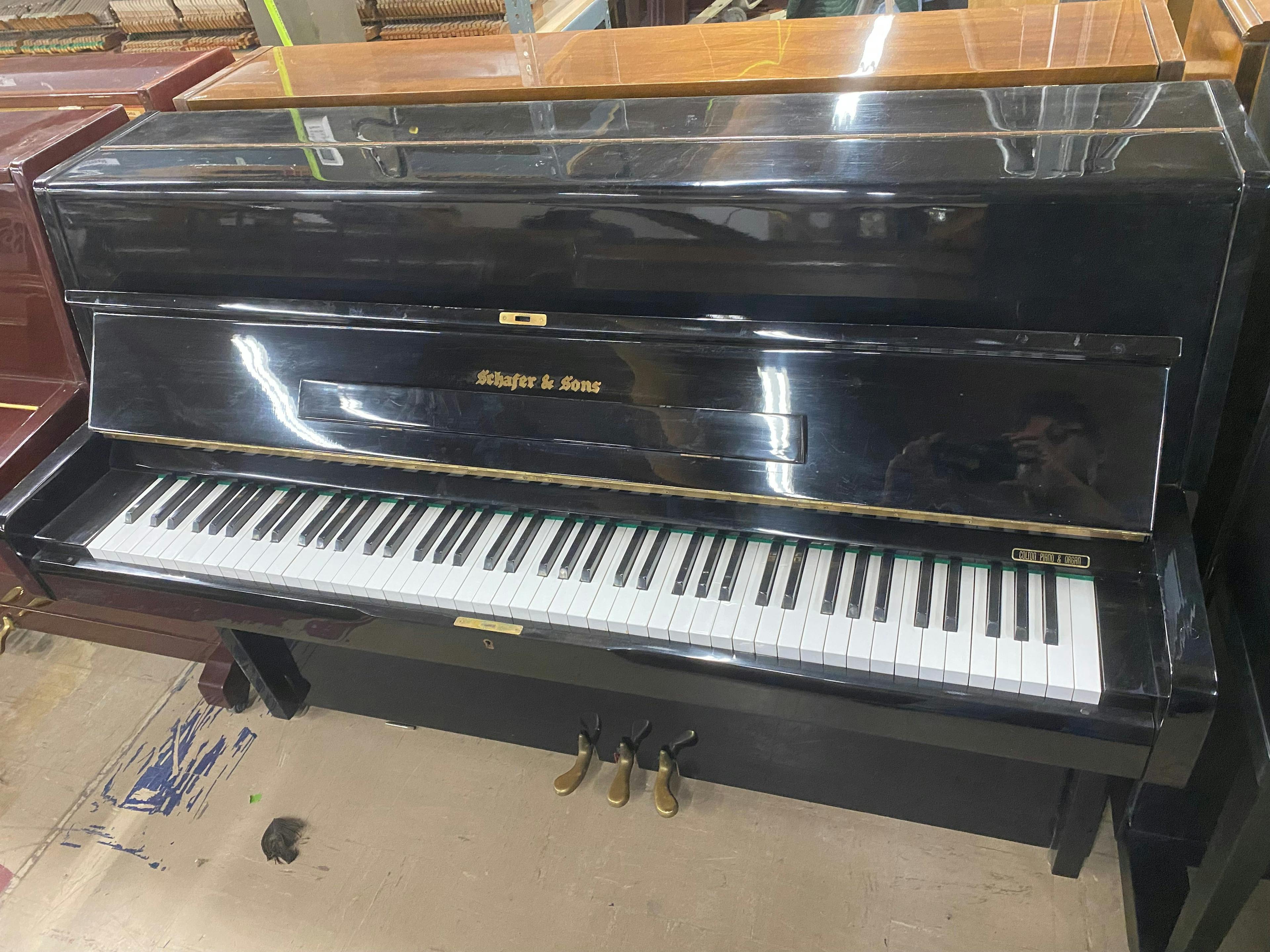 Schafer & Sons Console Piano